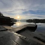 Villa Vy - A Gem With Private Beach In Bergen