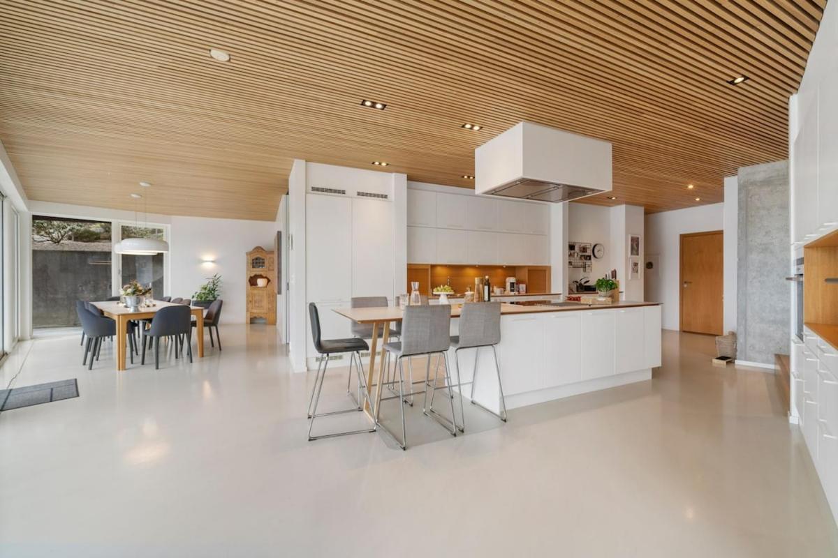 Vy - A Gem With Private In * Bergen